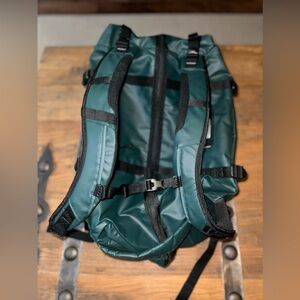 Oakley 50L Duffle NWT